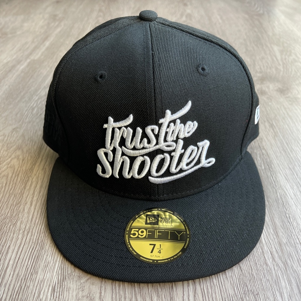 TRUST THE SHOOTER X NEW ERA 59FIFTY CAP 7 1/4